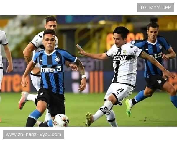 国际米兰巅峰对决聚焦豪门争锋激战场面引爆球迷激情 国际米兰巅峰对决聚焦豪门争锋激战场面引爆球迷激情