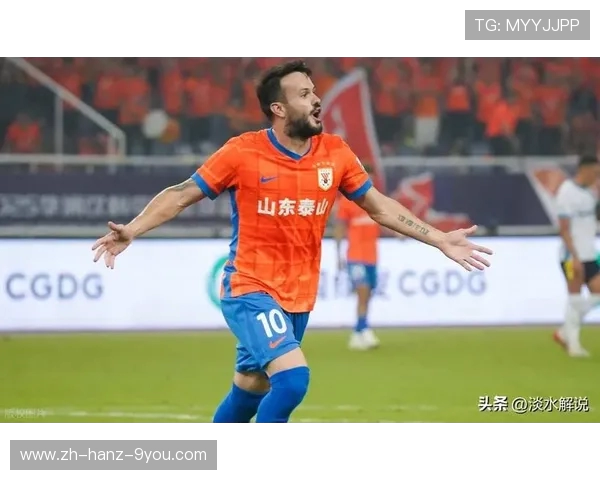 山东泰山迎战上海海港巅峰对决 争锋相对争夺中超积分榜霸主地位 山东泰山迎战上海海港巅峰对决 争锋相对争夺中超积分榜霸主地位